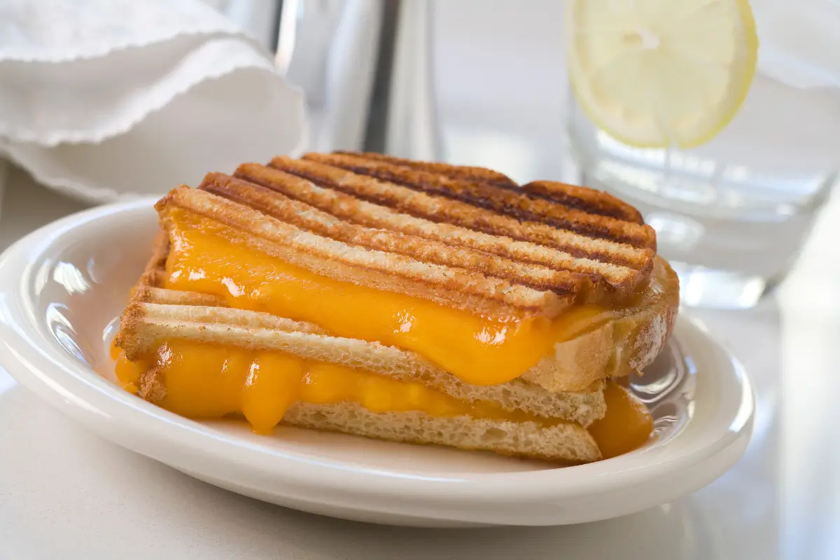 7 Ultimate Cheeses for the Perfect Grilled Cheese Experience
