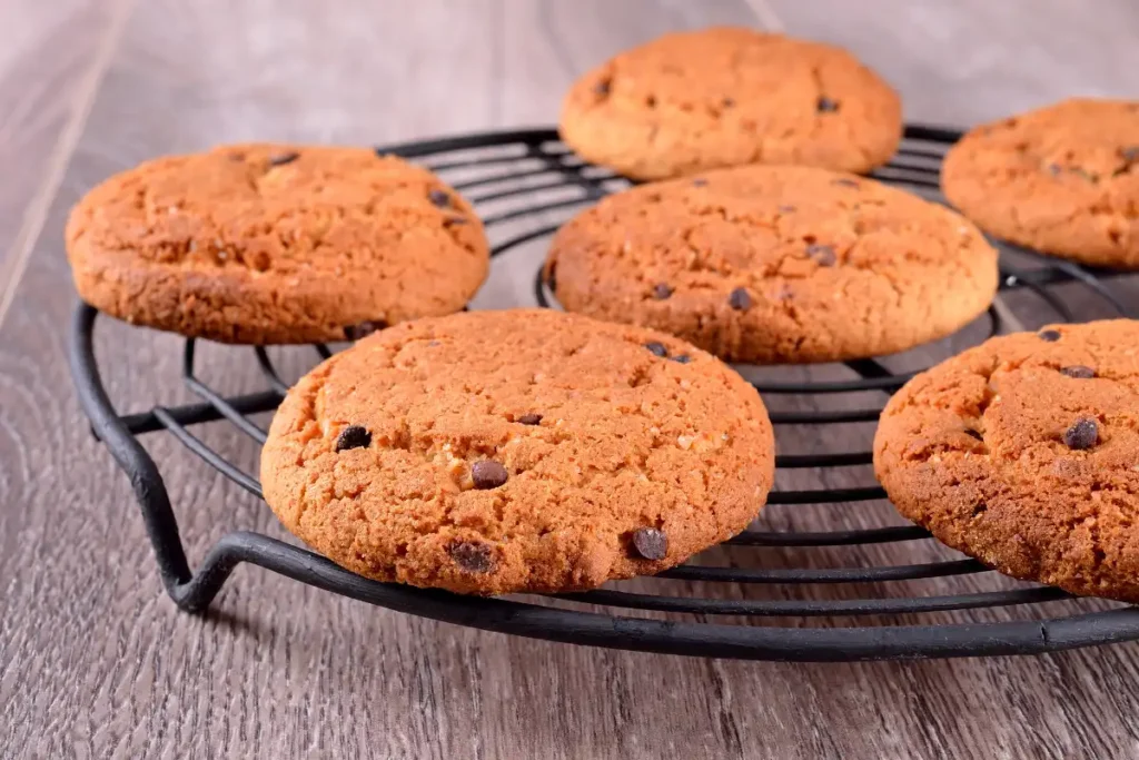 Why are biscuits so fluffy